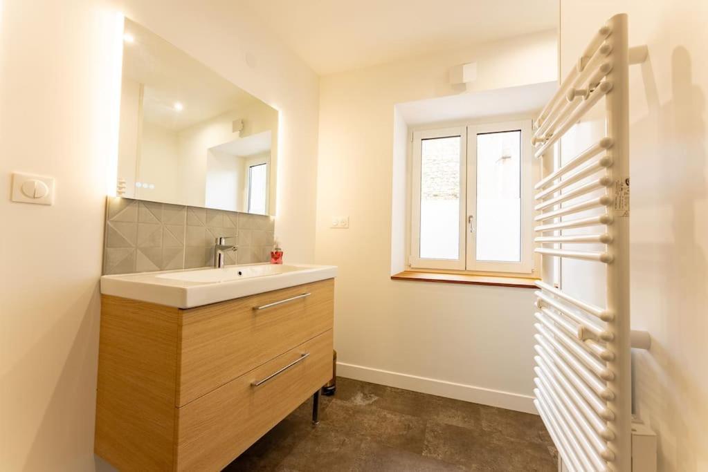 Le « Victor Hugo » Valence Centre Apartman Kültér fotó